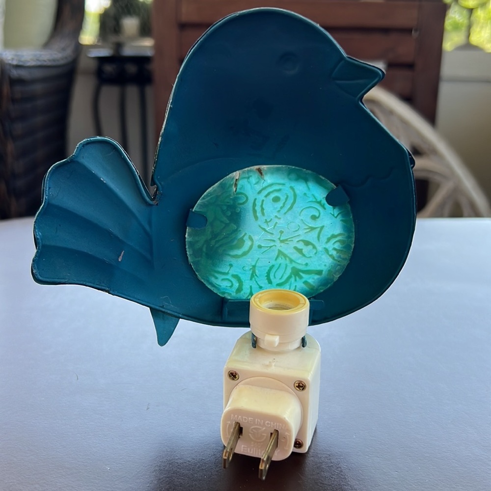Bird nightlight. - Picture 2 of 3